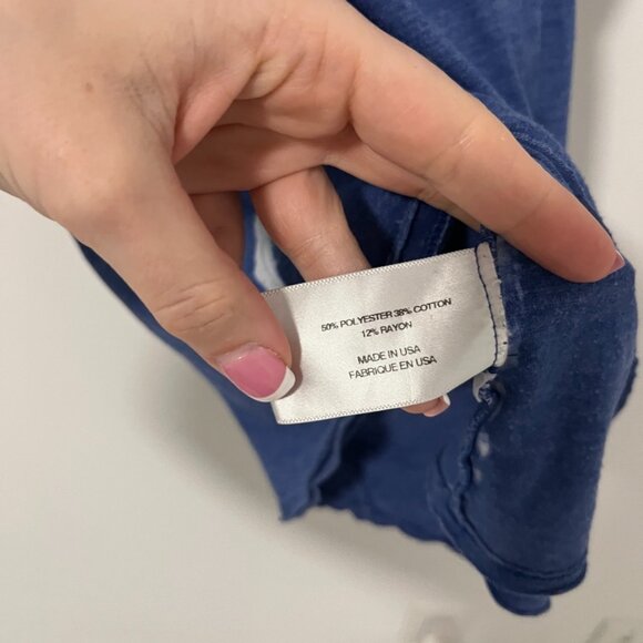 Pel & Gela Blue V Neck Tank Size Small - Picture 2 of 5